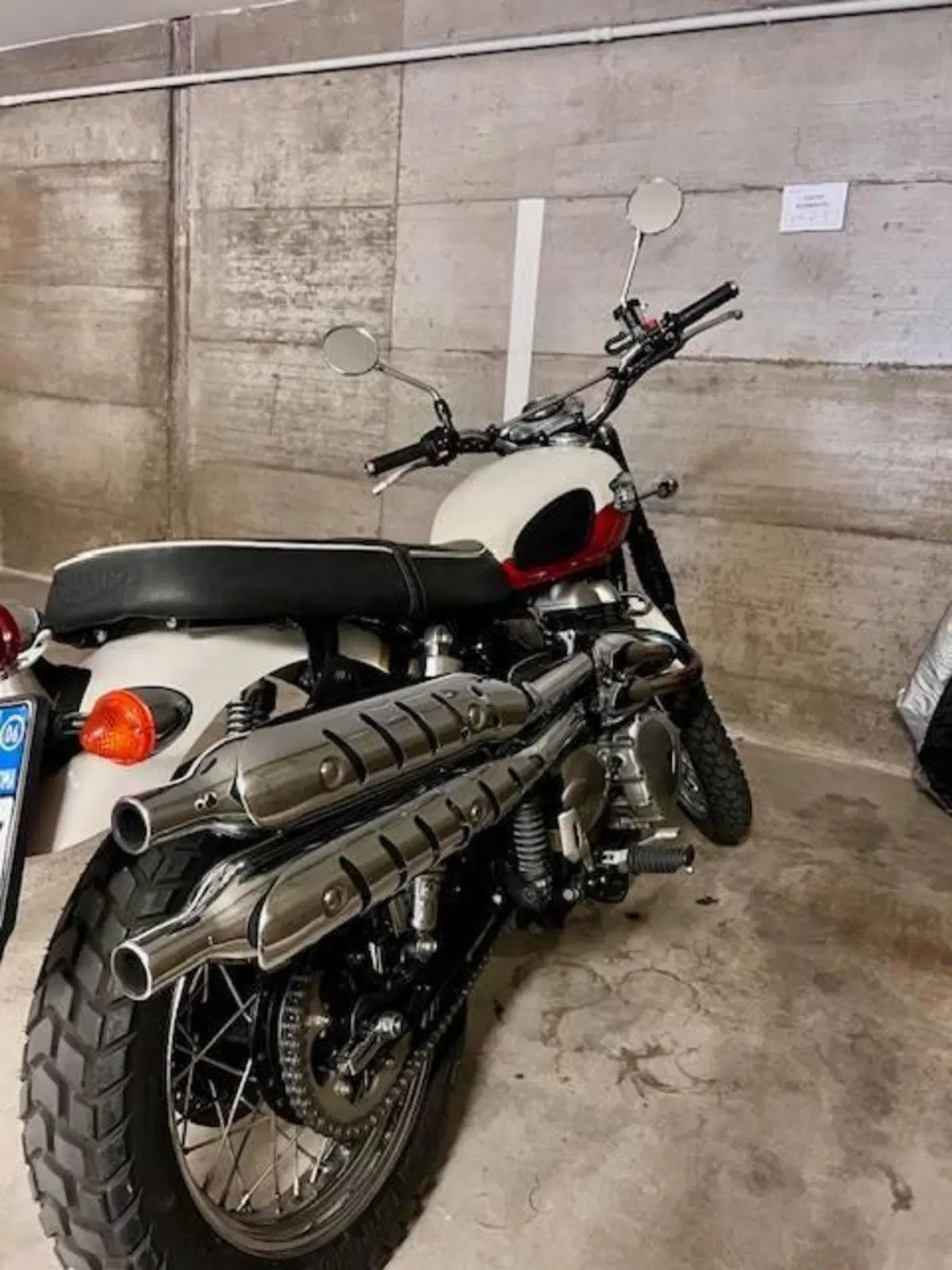 Triumph Scrambler (2006 - 17) (3)