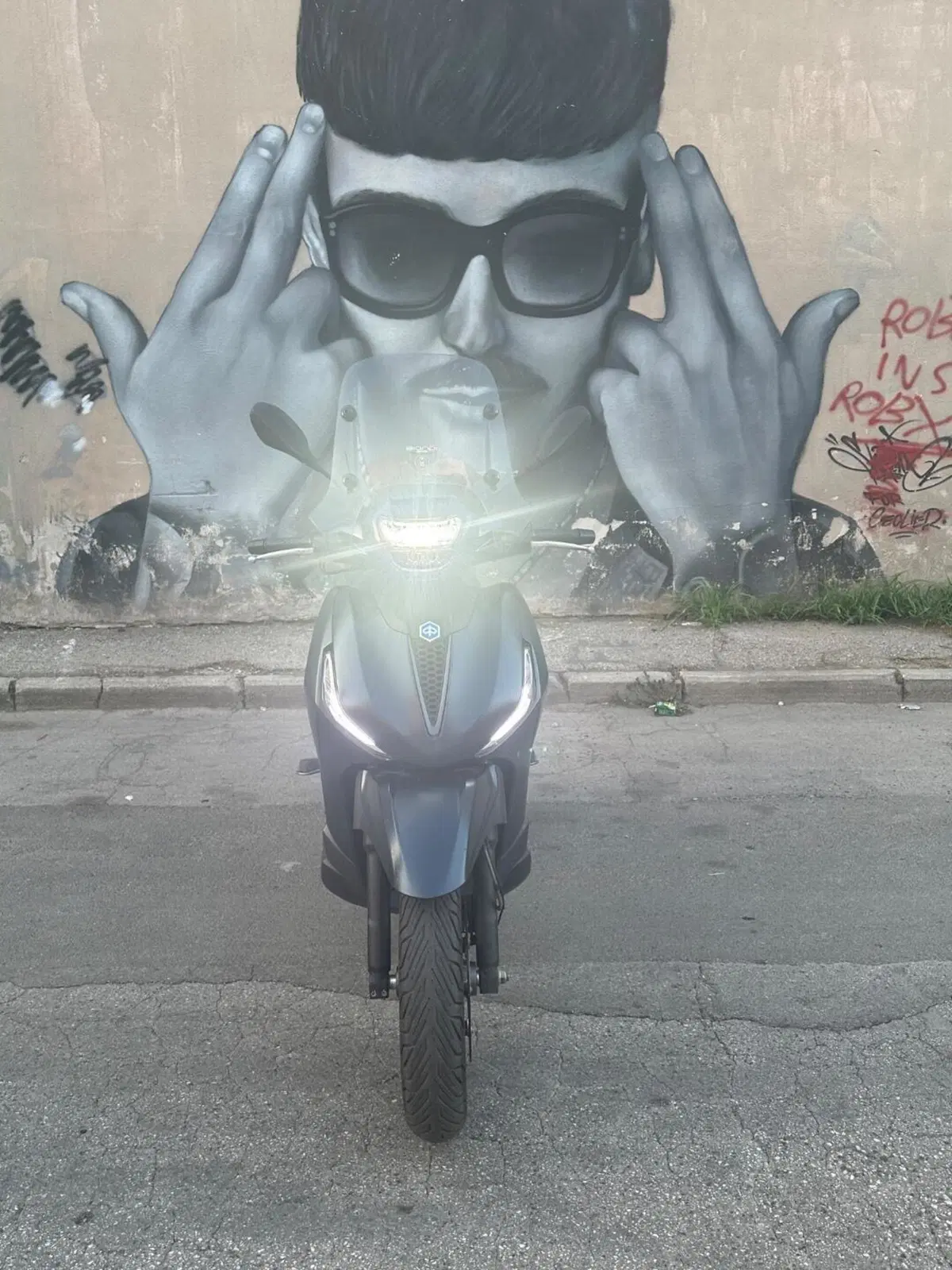 Piaggio Beverly 400 ABS-ASR (2021 - 24) (4)