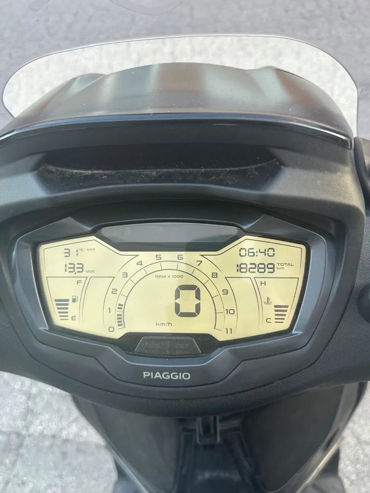 Piaggio Beverly 400 ABS-ASR (2021 - 24) (5)