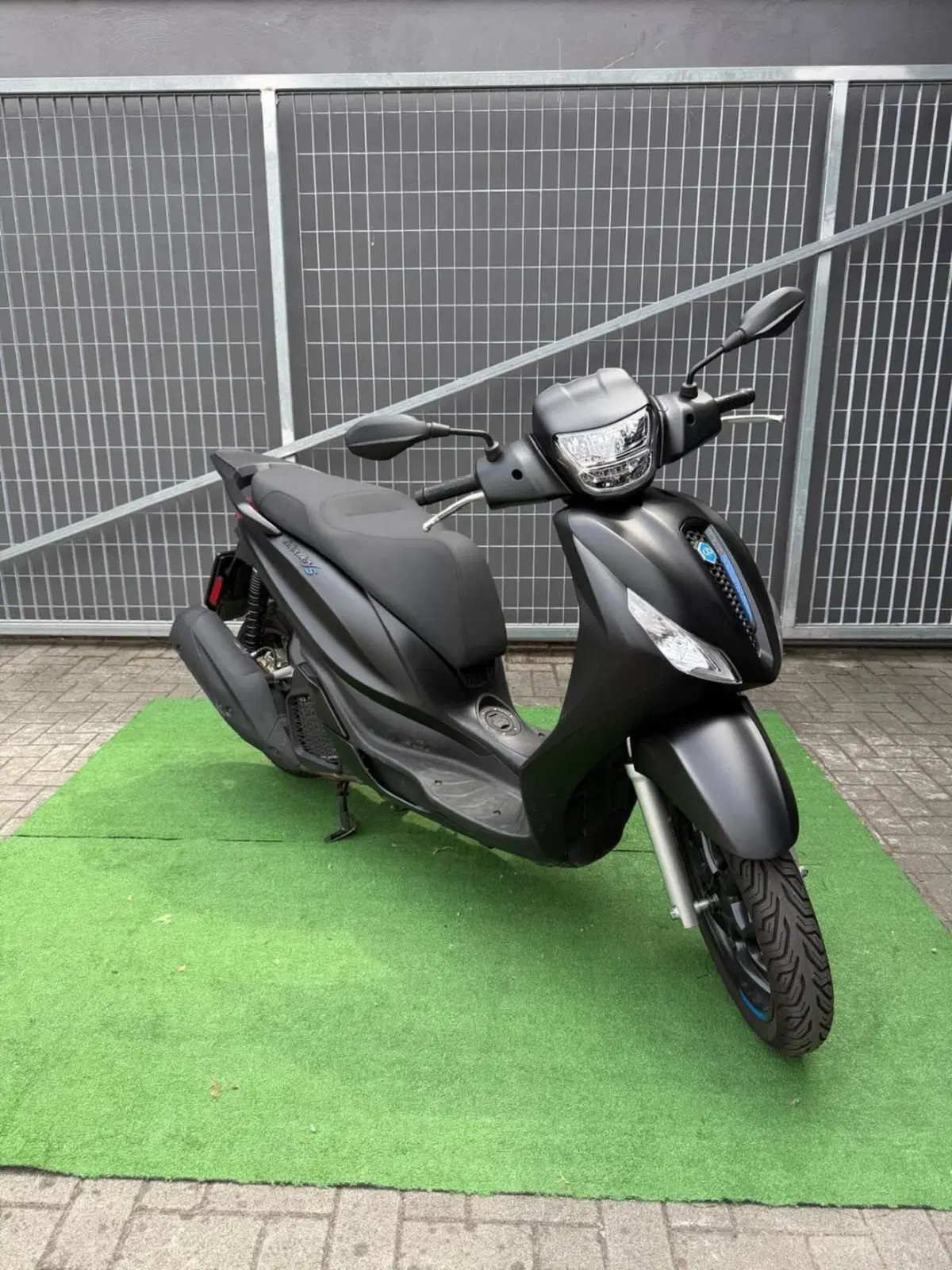 Piaggio Medley 200 S (2025 - 26) (4)