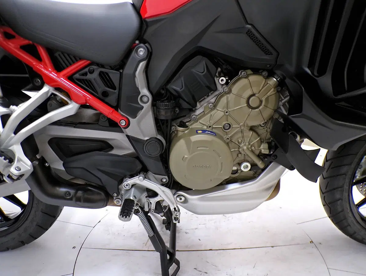 Ducati Multistrada V4 S (2021 - 24) (8)
