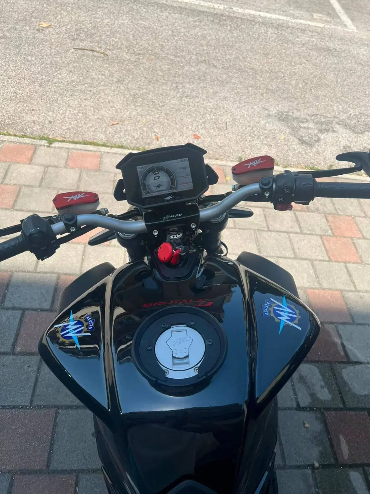 MV Agusta Brutale 800 R (2023 - 25) (4)