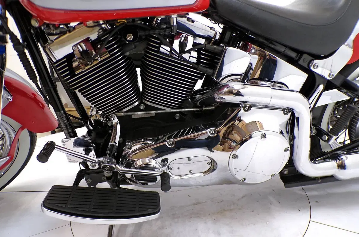 Harley-Davidson 1450 Heritage Springer (2000 - 03) - FLSTS (8)