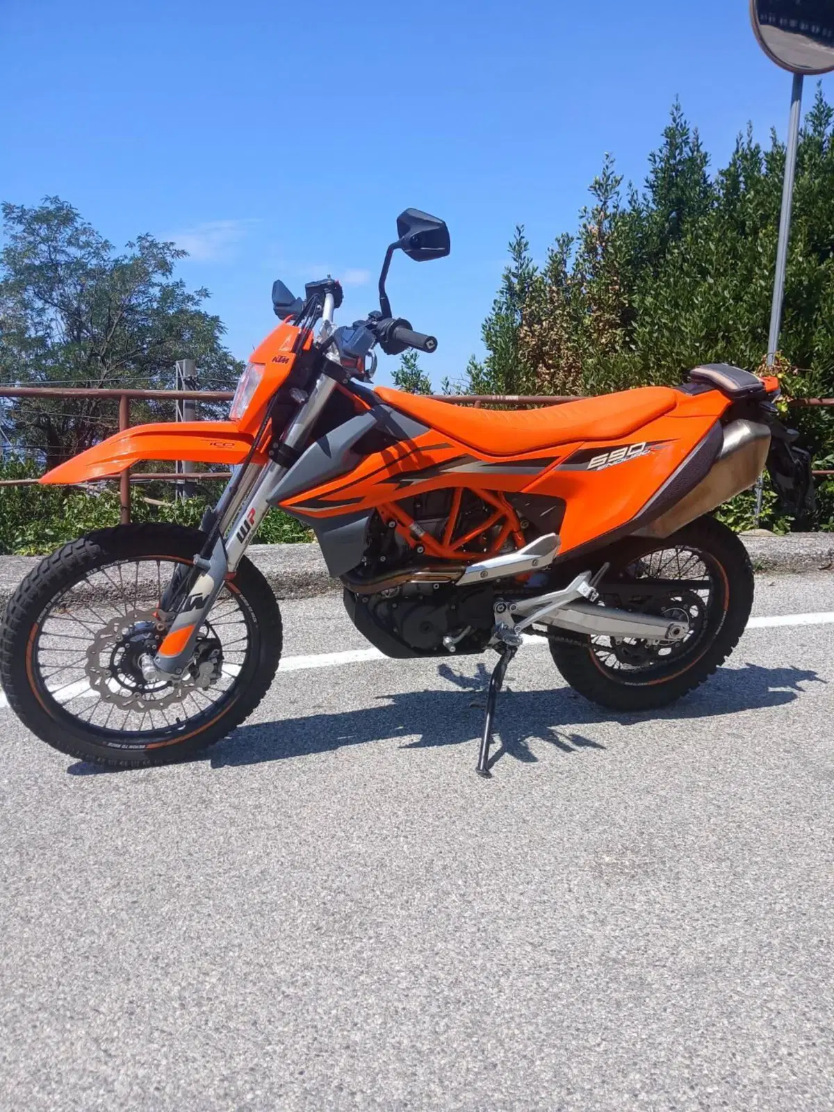KTM 690 Enduro R (2022 - 25) (5)