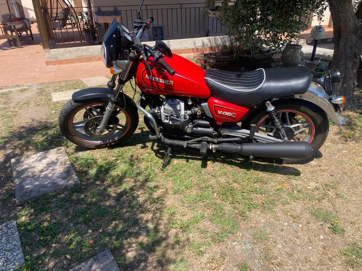 Moto Guzzi V35C (2)