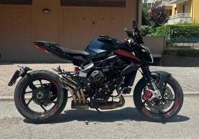 MV Agusta Brutale 800 R (2023 - 25) usata