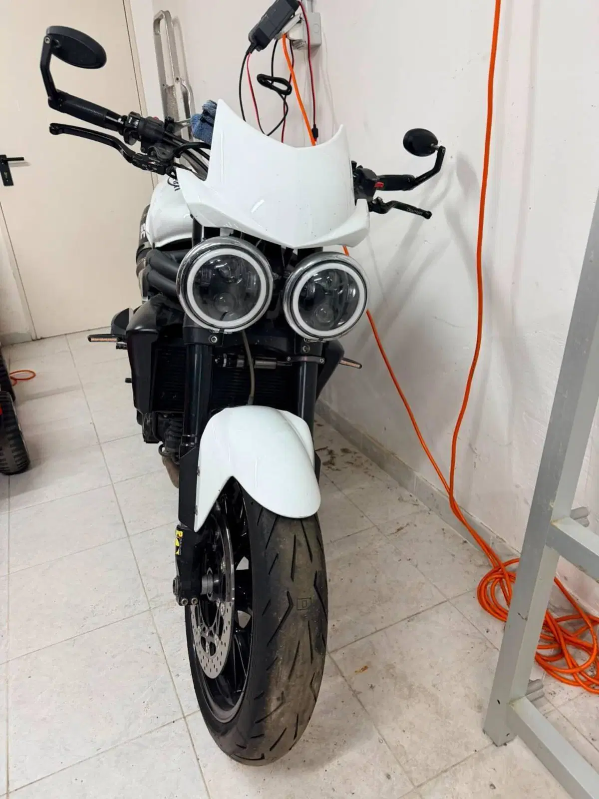 Triumph Speed Triple 1050 SE 15th Anniversary (2009 -10) (4)