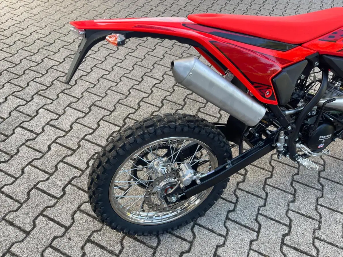 Betamotor RR 50 Enduro (2021 - 26) (4)