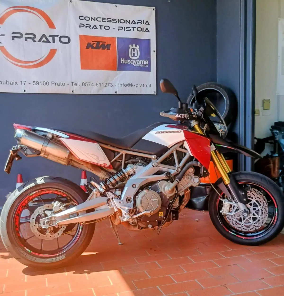 Aprilia Dorsoduro 750 (2009 - 14) (3)