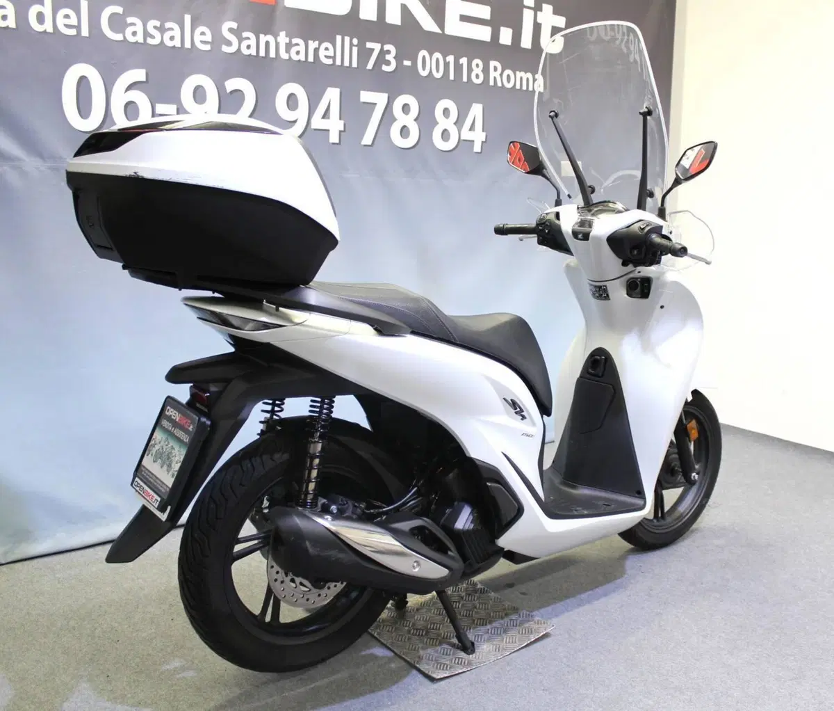 Honda SH 150i Sport (2024 - 25) (4)