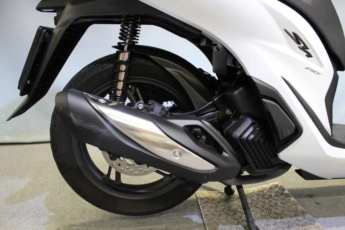 Honda SH 150i Sport (2024 - 25) (7)