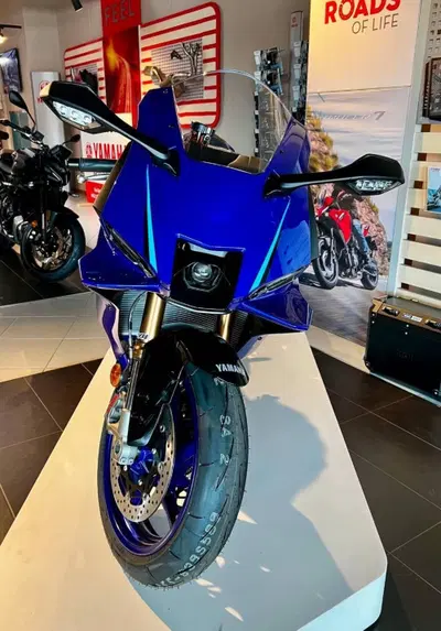 Yamaha YZF R9 (2025 - 26) nuova