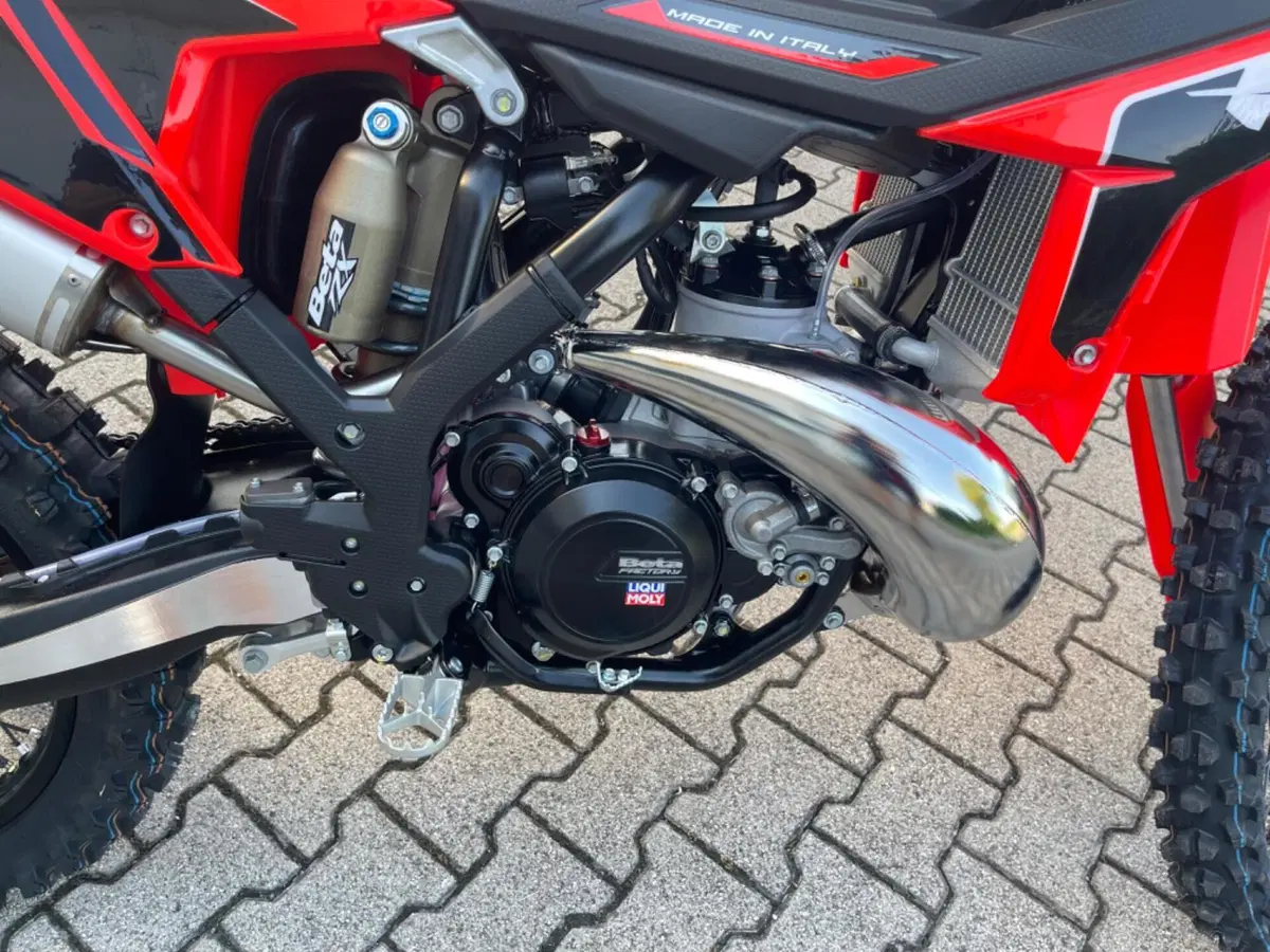 Betamotor RX 350 2T (2026) (8)