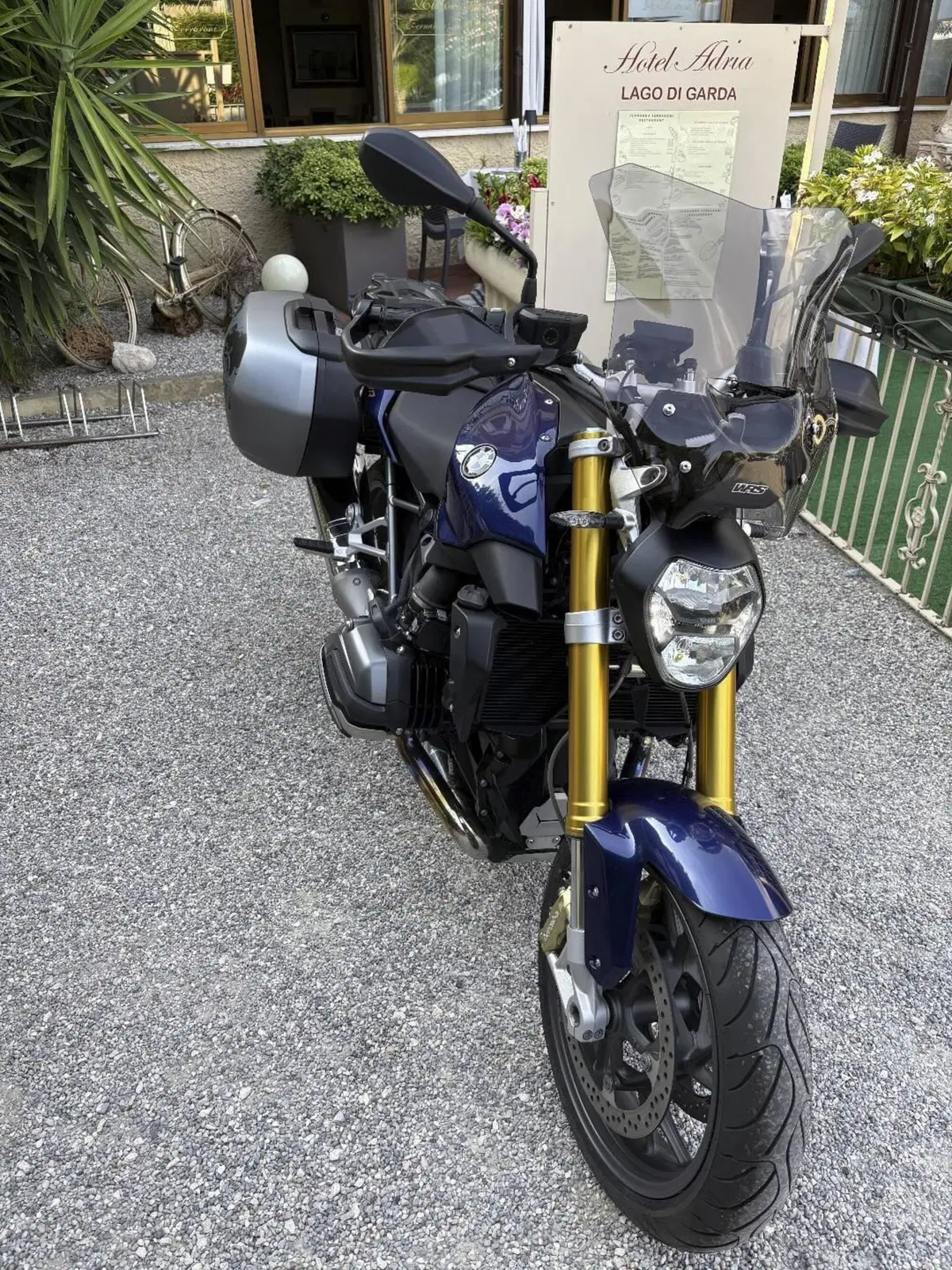 Bmw R 1200 R (2015 - 16) (2)