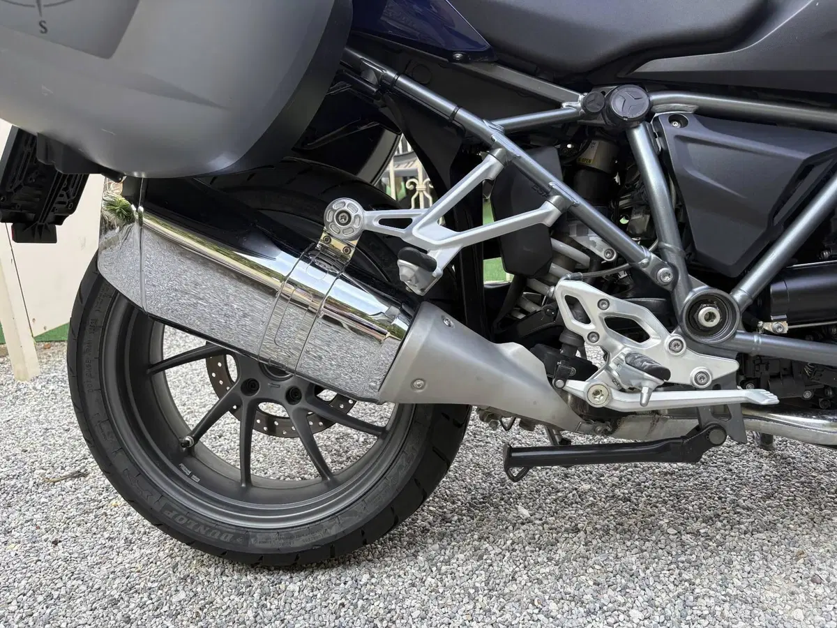 Bmw R 1200 R (2015 - 16) (9)