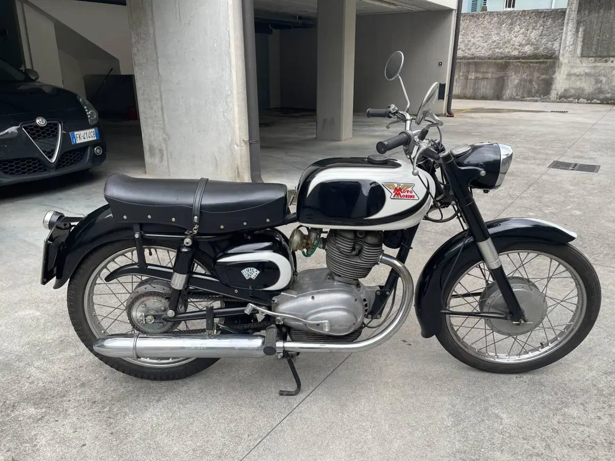 Moto Morini Tresette 175 (4)