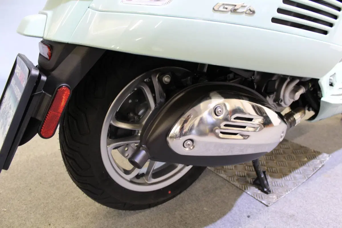 Vespa GTS 310 (2025 - 26) (4)