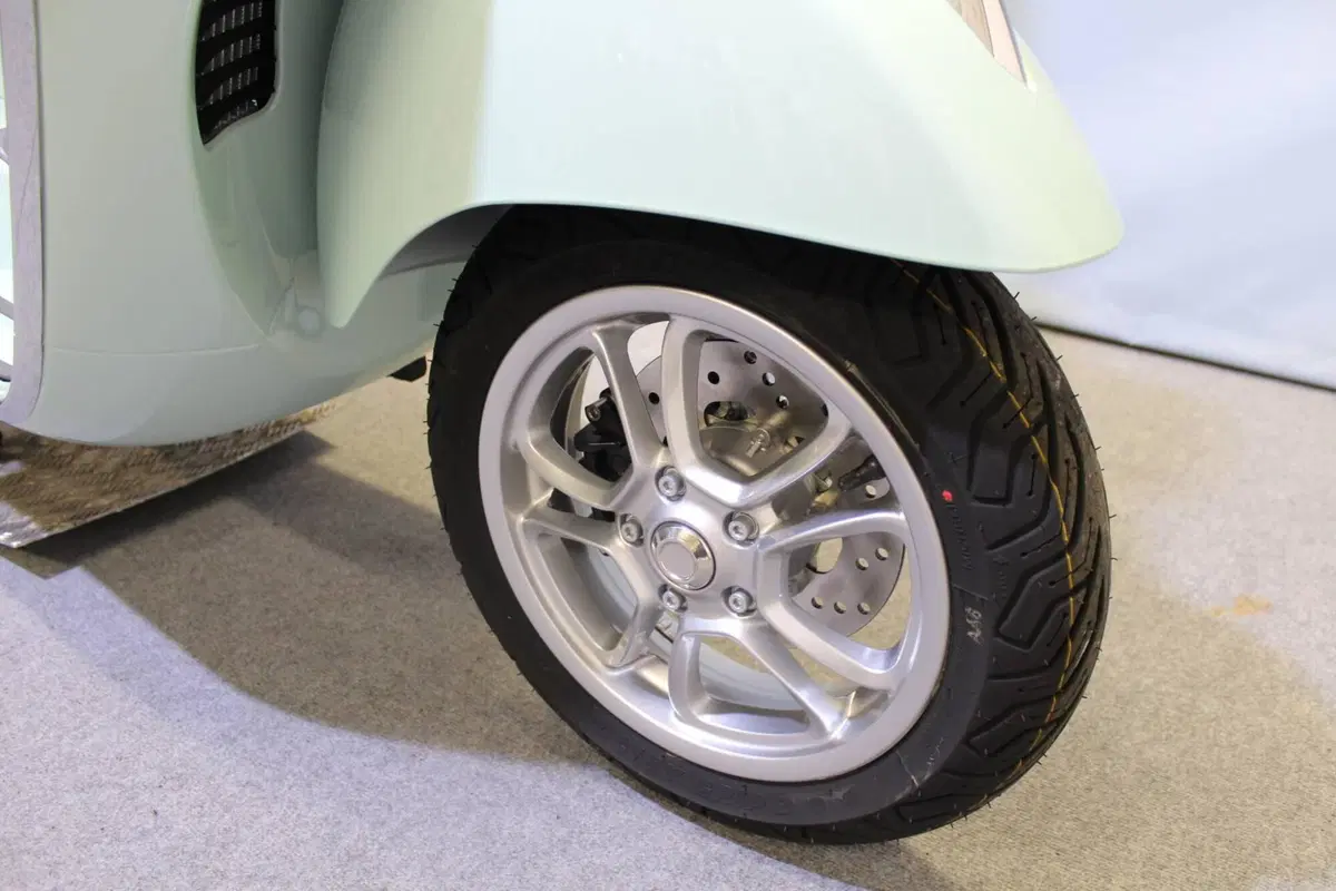 Vespa GTS 310 (2025 - 26) (5)