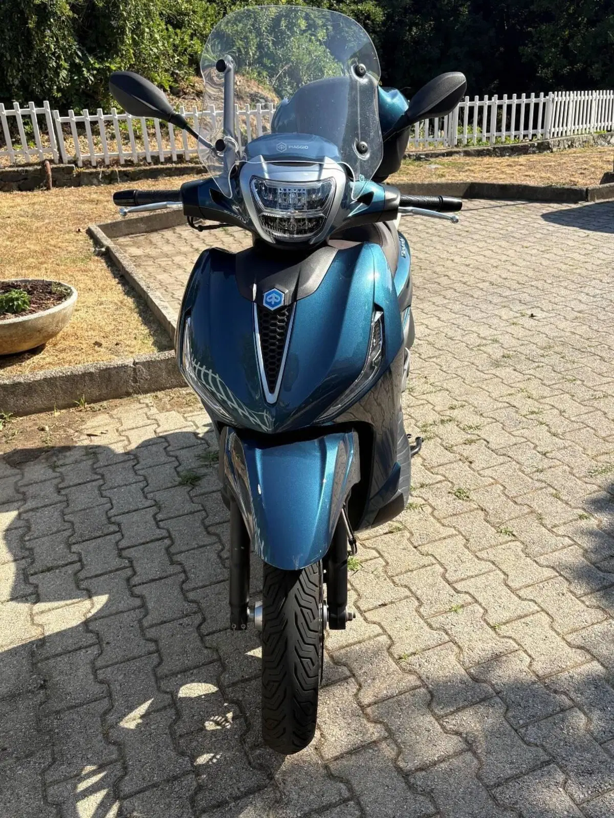 Piaggio Beverly 300 Hpe (2021) (4)