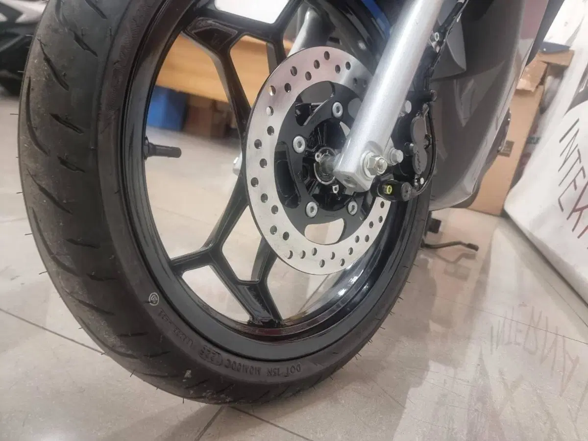 Piaggio Liberty 50 S RST (2025 - 26) (9)