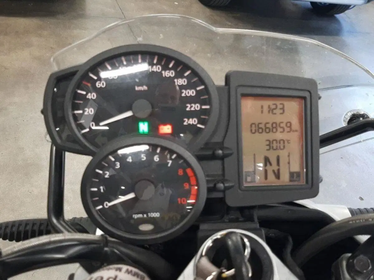 Bmw R 1200 R (2006 - 11) (6)