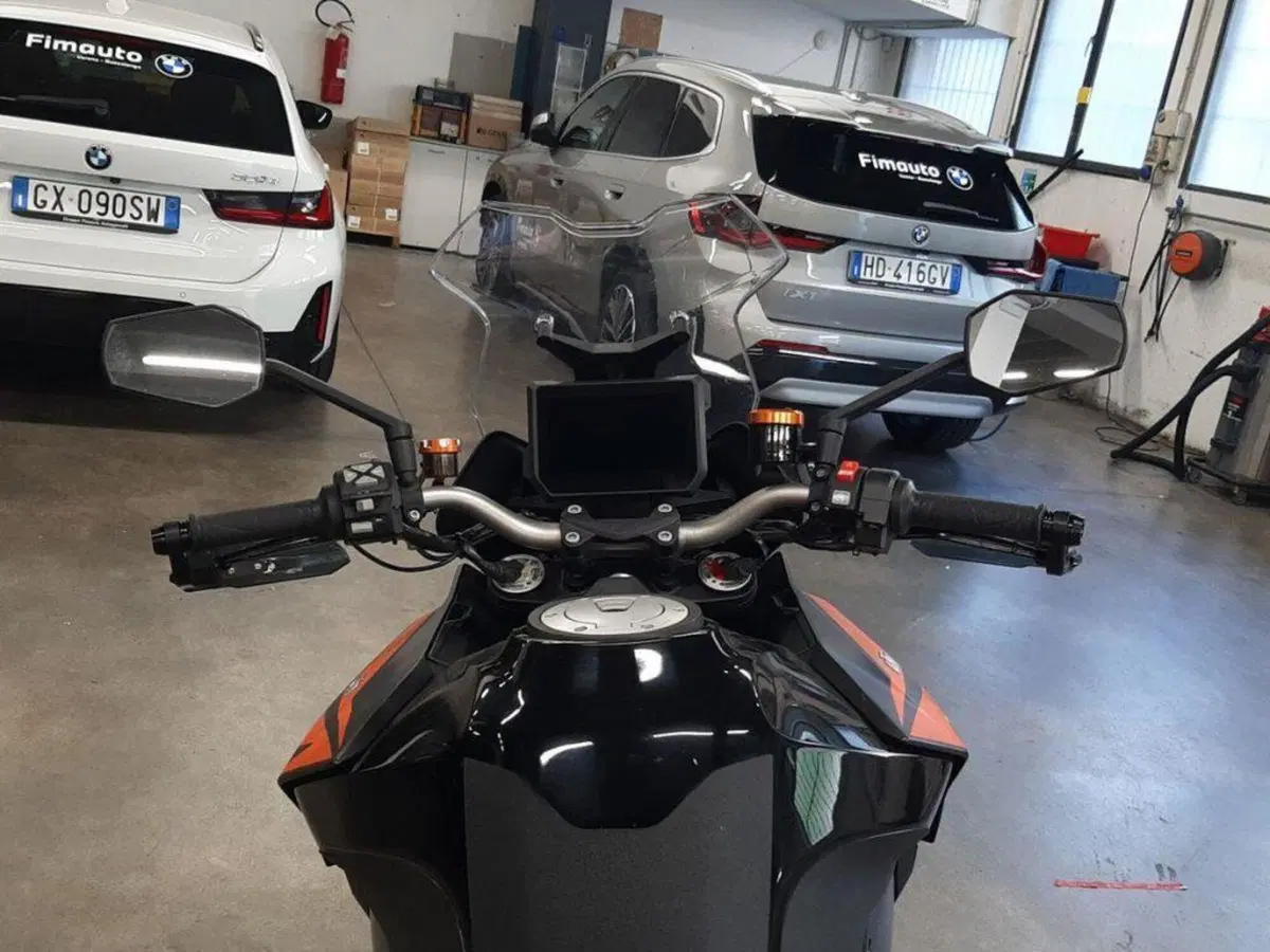 KTM 1290 Super Duke R (2020) (7)