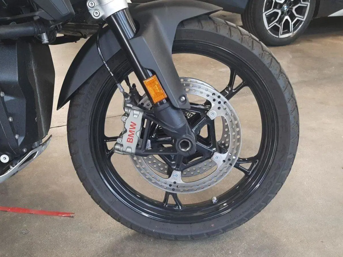 Bmw R 1300 GS Triple Black (2023 - 26) (8)