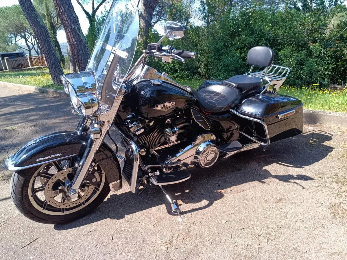 Harley-Davidson 107 Road King Classic (2019 - 20) - FLHRC (2)