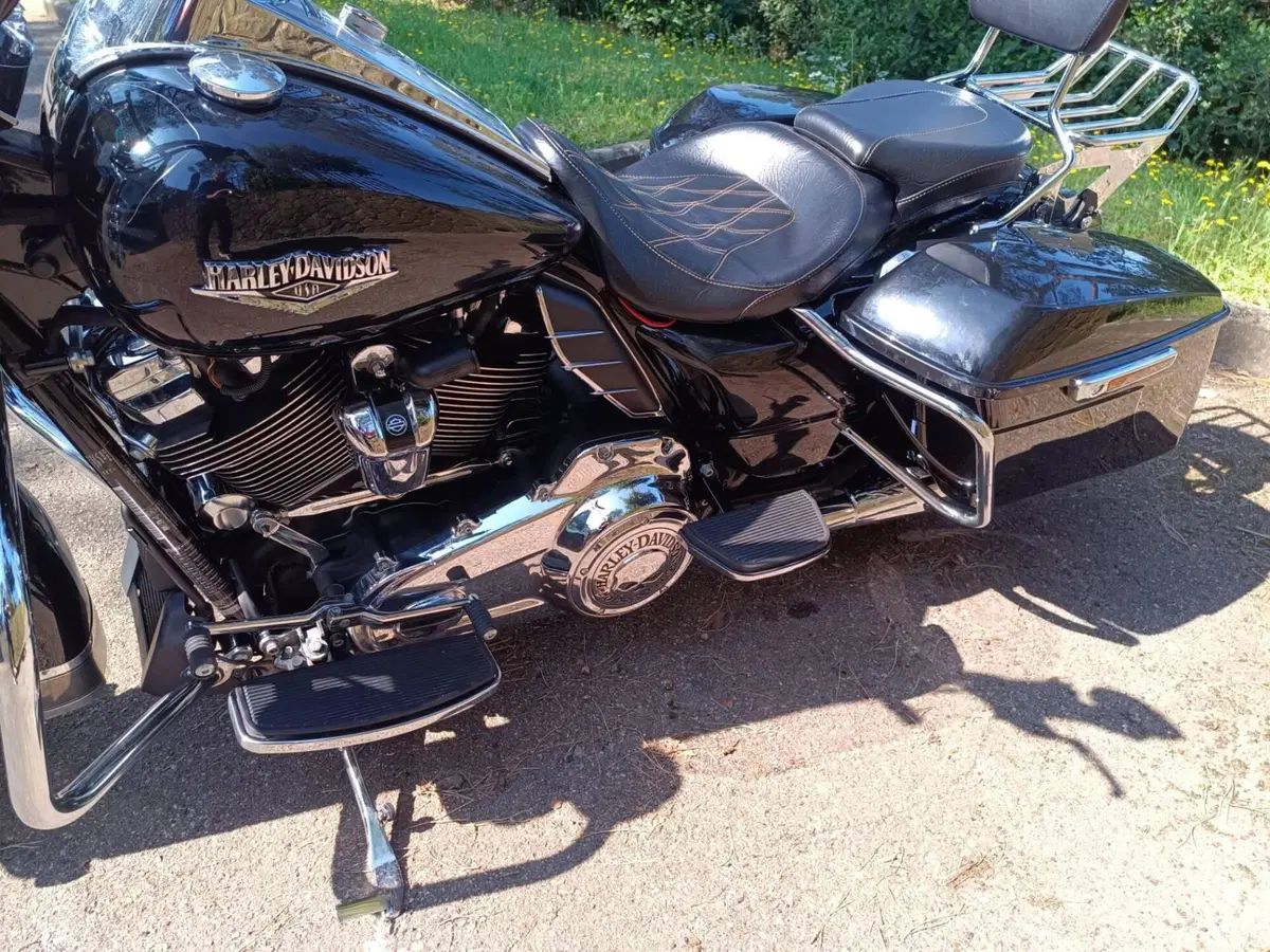 Harley-Davidson 107 Road King Classic (2019 - 20) - FLHRC (19)