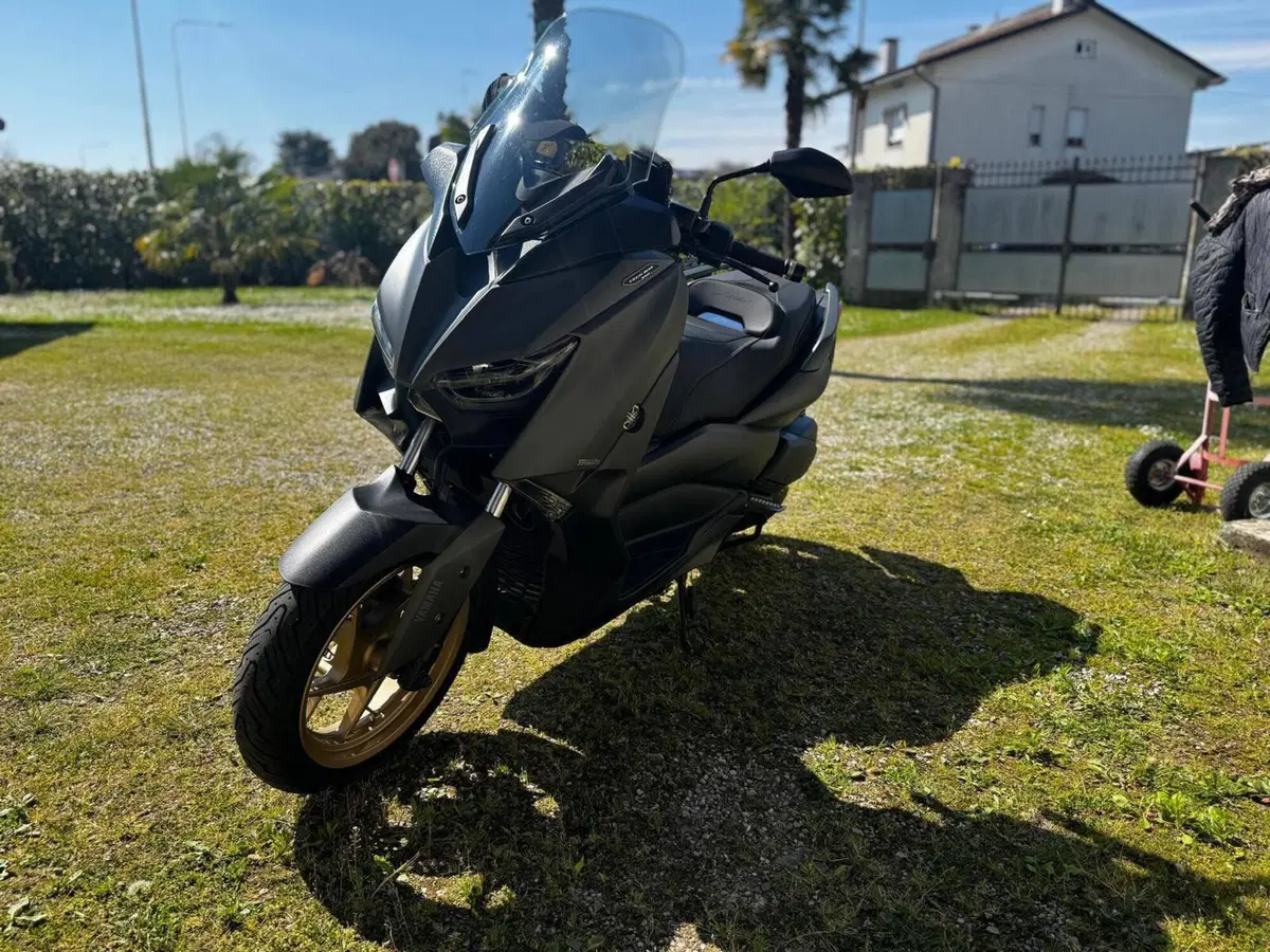 Yamaha X-Max 300 Tech Max (2021 - 24)