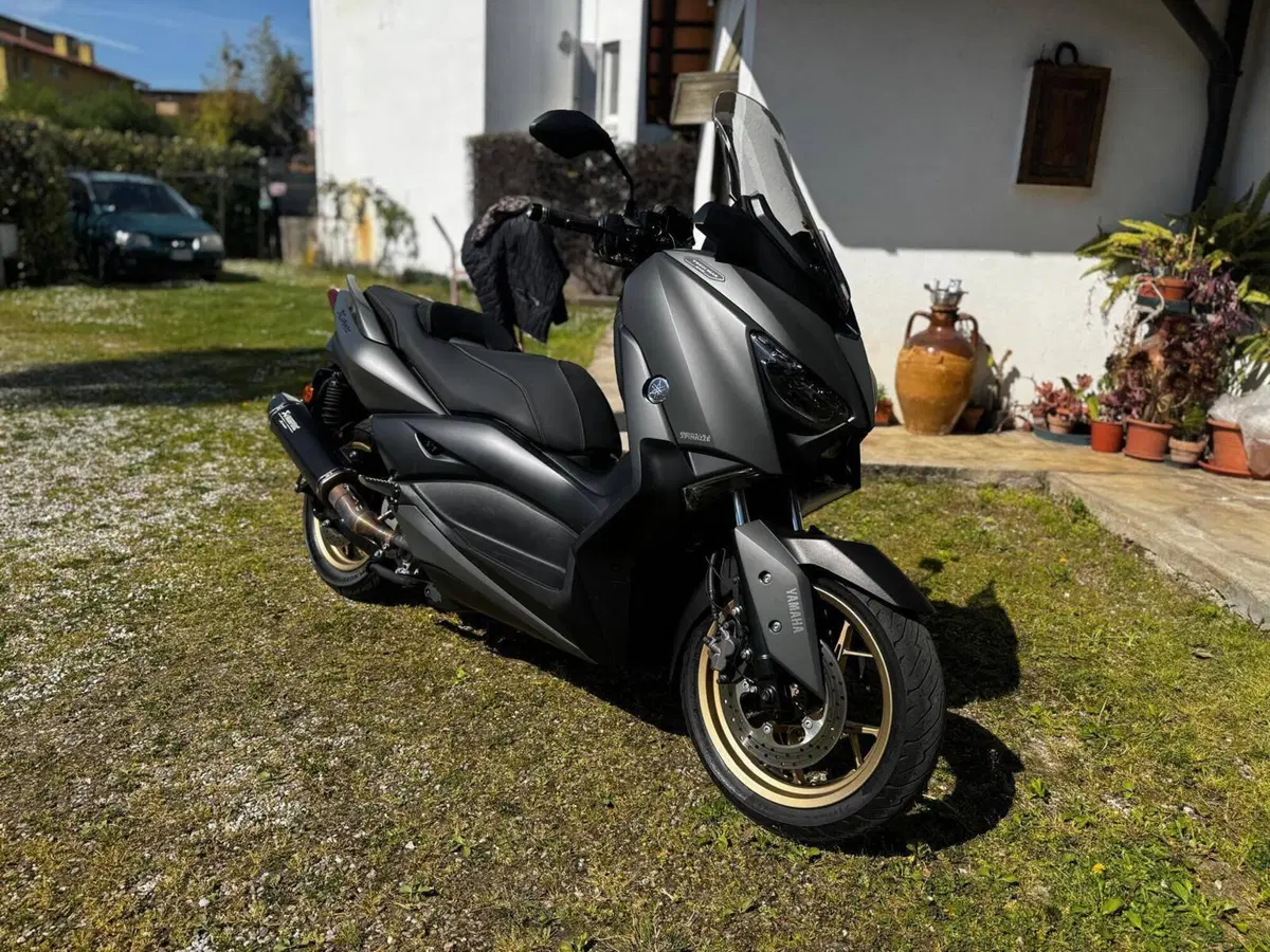 Yamaha X-Max 300 Tech Max (2021 - 24) (3)