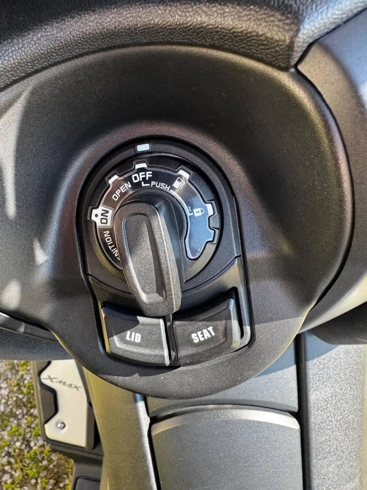 Yamaha X-Max 300 Tech Max (2021 - 24) (13)