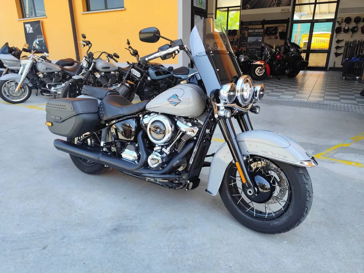 Harley-Davidson Heritage Classic (2025 - 26) (2)