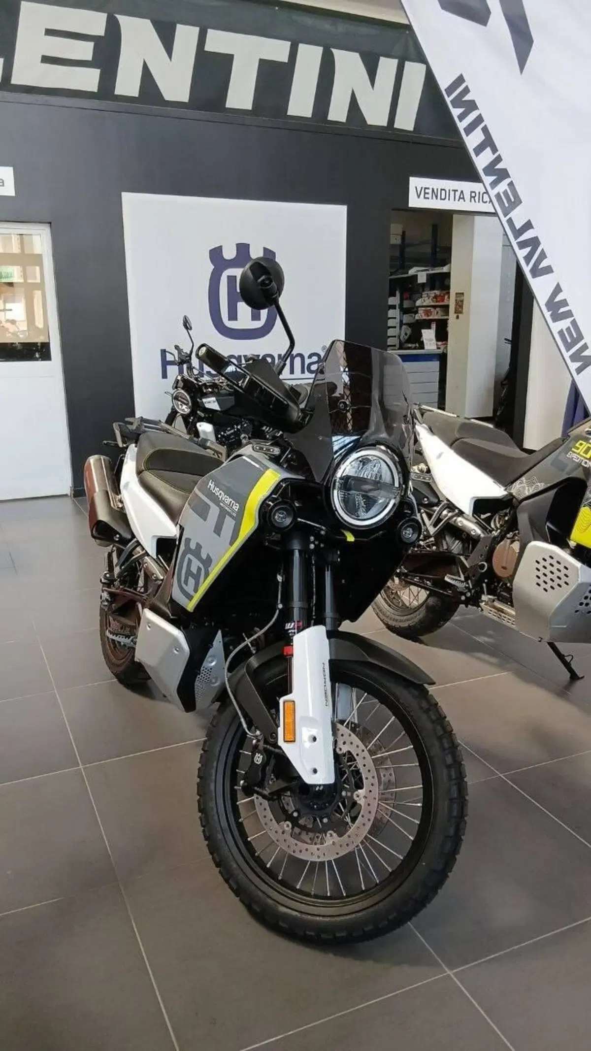 Husqvarna Norden 901 (2022 - 26) (3)