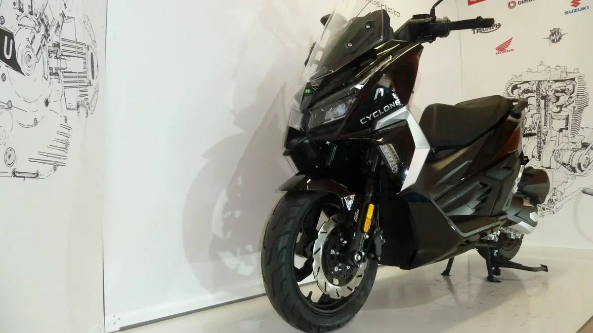 Cyclone RT1 (2025 - 26) (7)