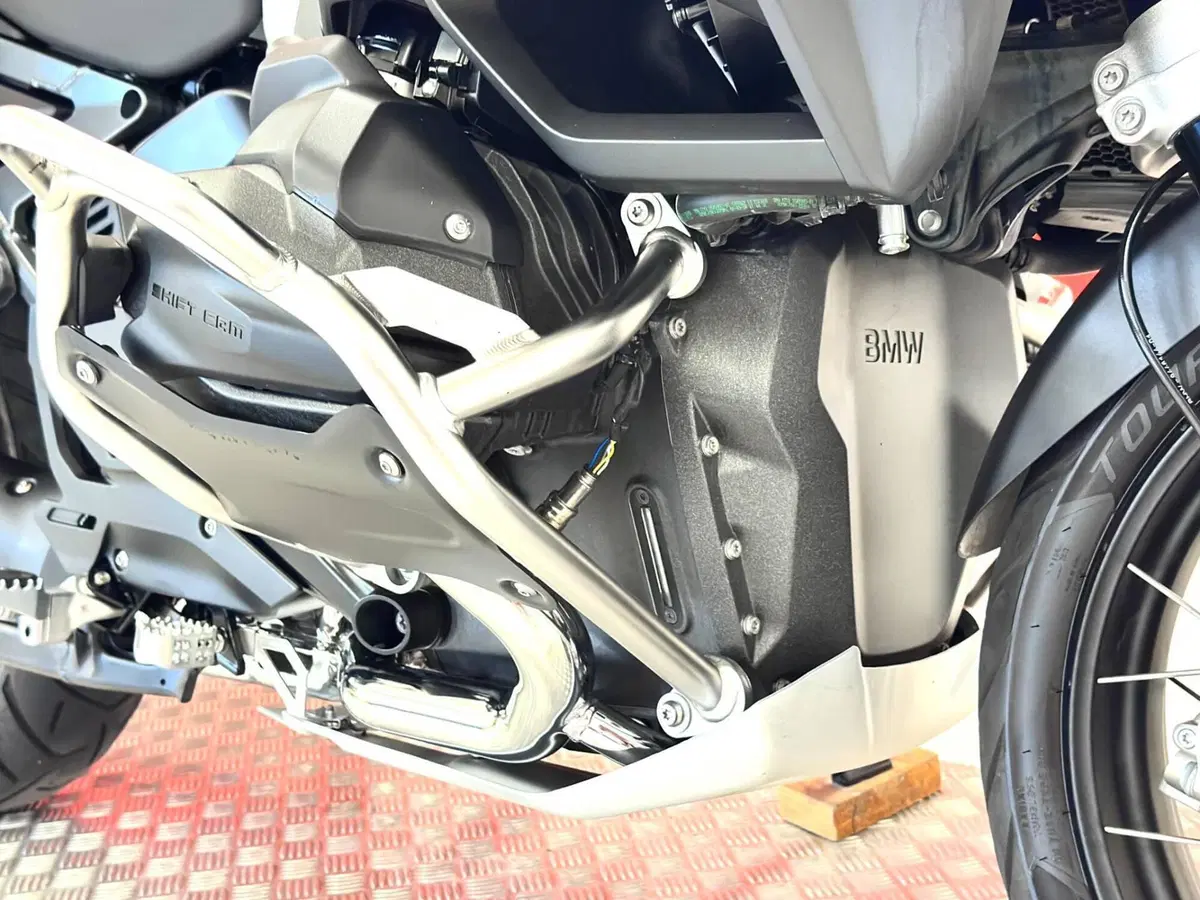 Bmw R 1300 GS Adventure Trophy (2025 - 26) (12)