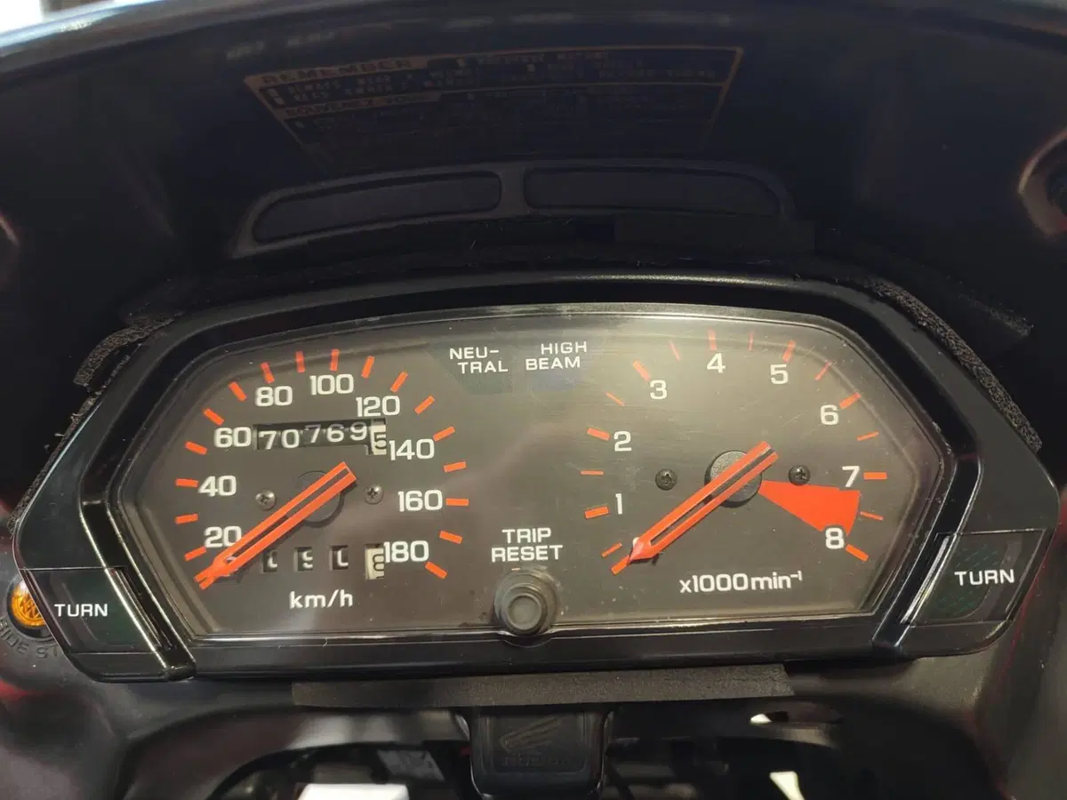 Honda NX 650 Dominator (1991 - 95) (4)