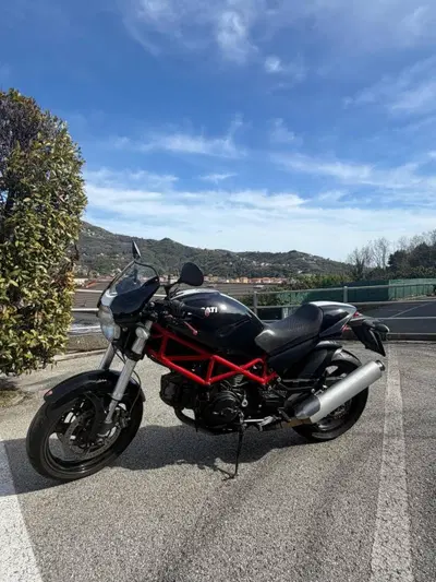 Ducati Monster 695 (2006 - 08) usata