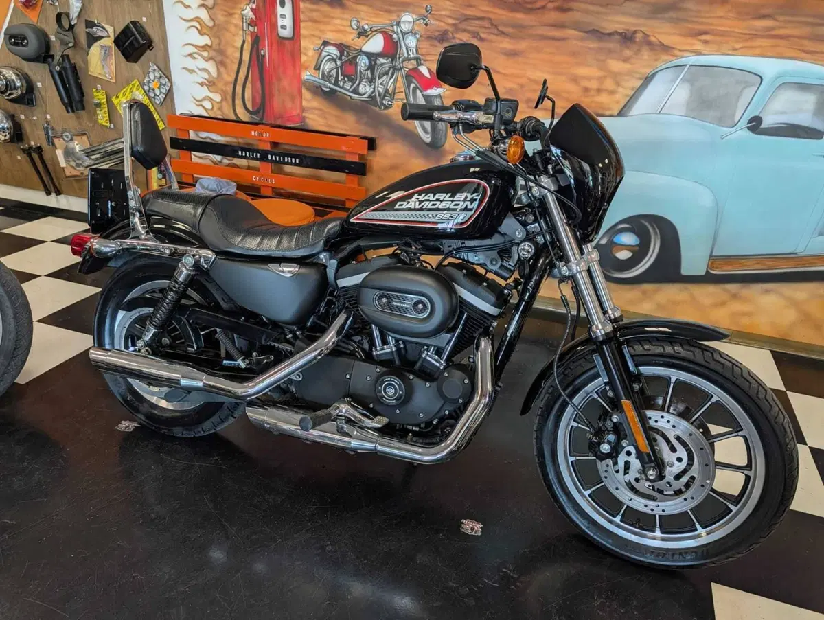 Harley-Davidson 883 R (2006 - 07) - XL 883R (3)