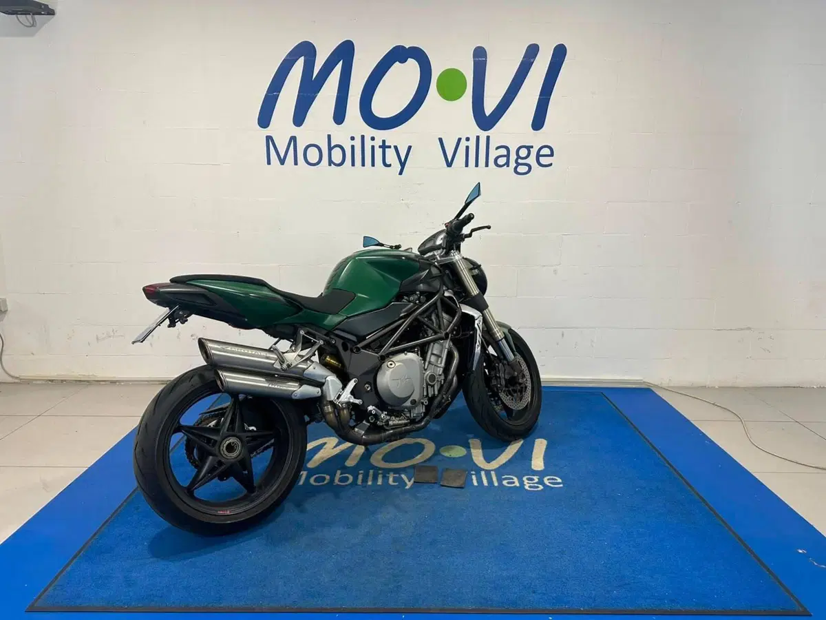MV Agusta Brutale 910 S (2005 - 11) (2)