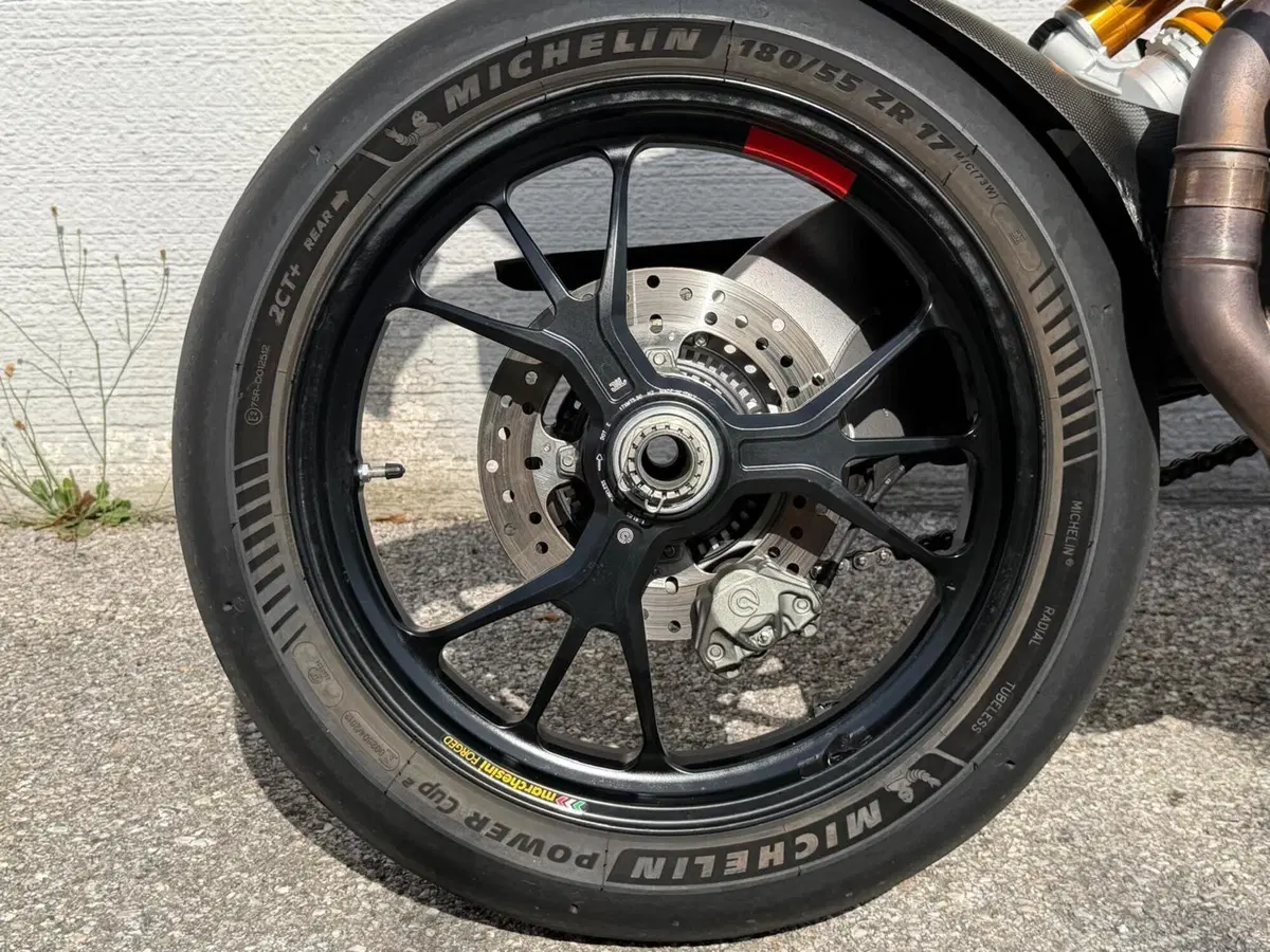 Ducati Hypermotard 950 SP (2022 - 25) (5)