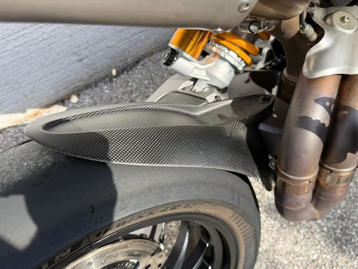 Ducati Hypermotard 950 SP (2022 - 25) (6)