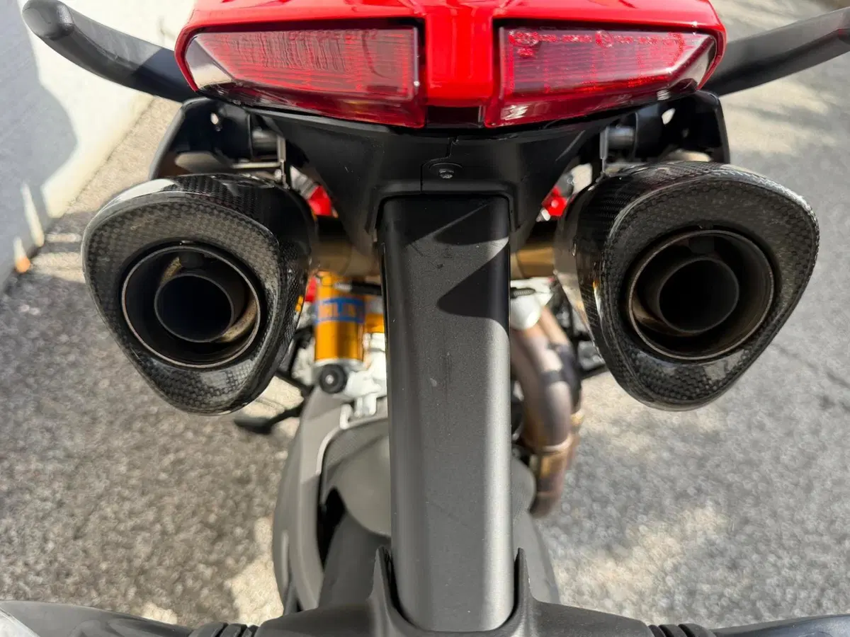 Ducati Hypermotard 950 SP (2022 - 25) (8)