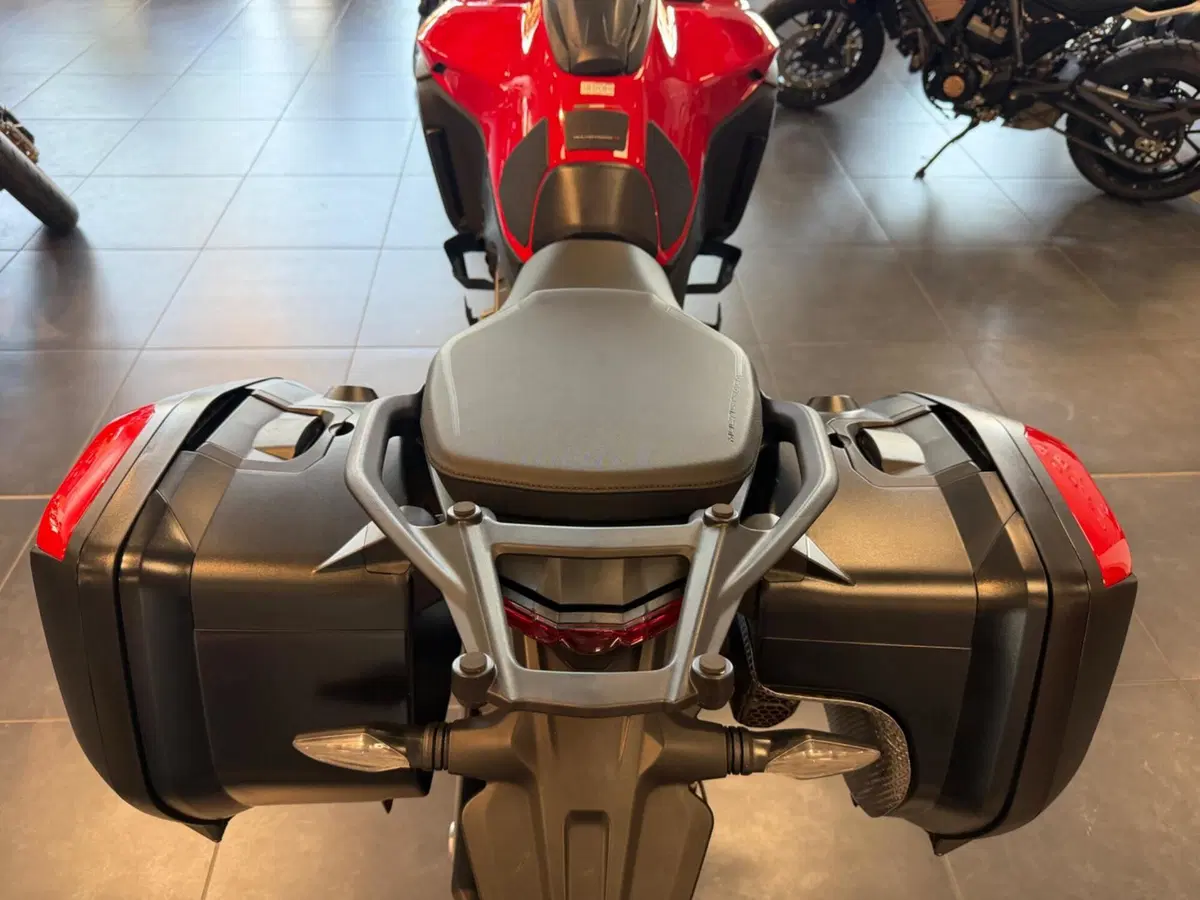 Ducati Multistrada V4 S (2021 - 24) (16)