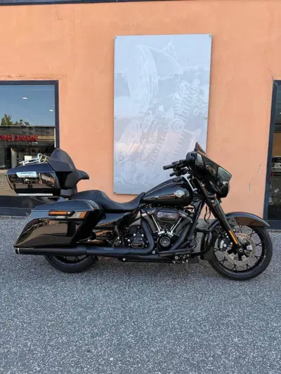 Harley-Davidson Street Glide (2024 - 26) usata