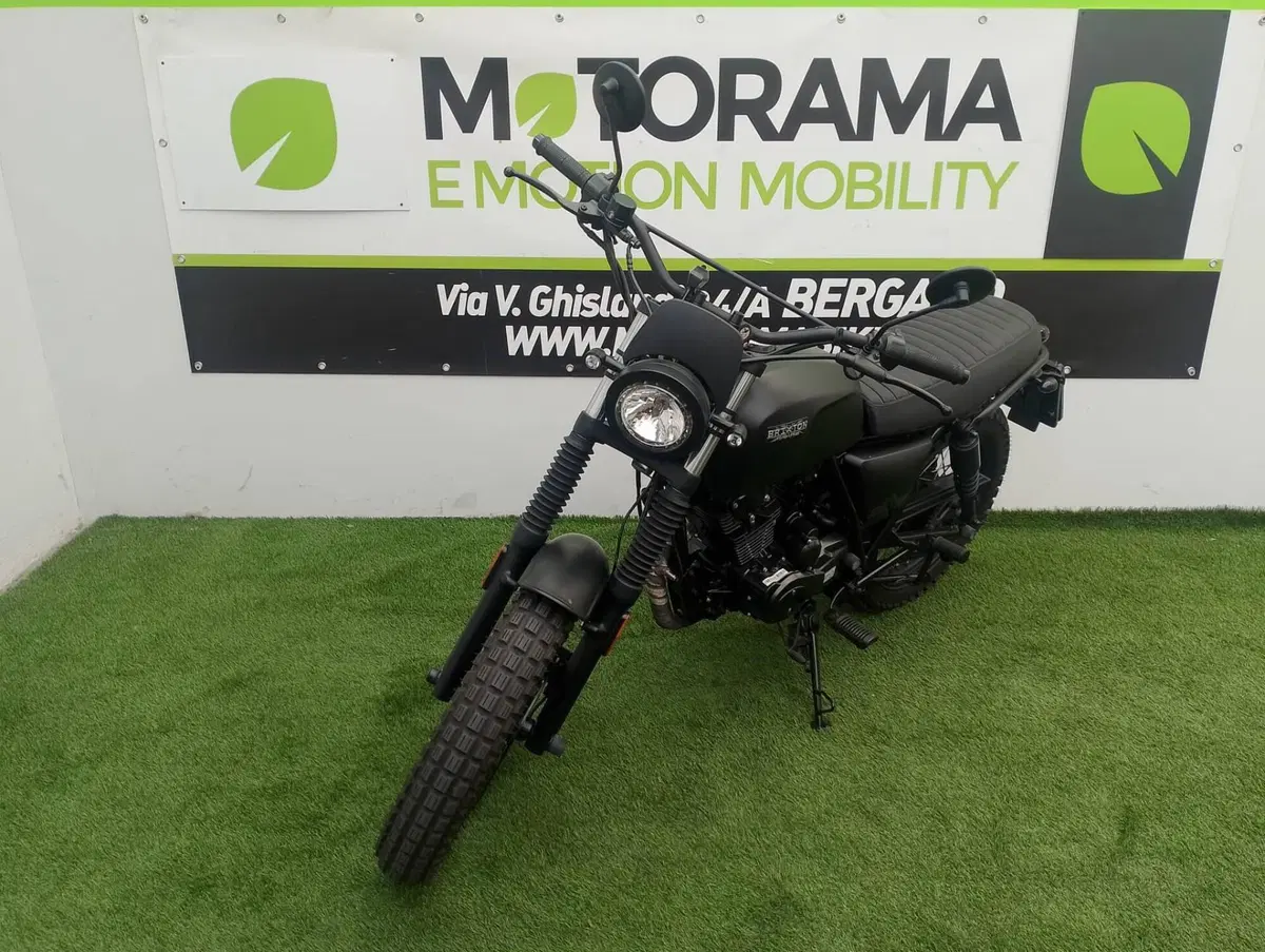 Brixton Motorcycles BX 125 X Scrambler EFI (2017 - 19) (2)