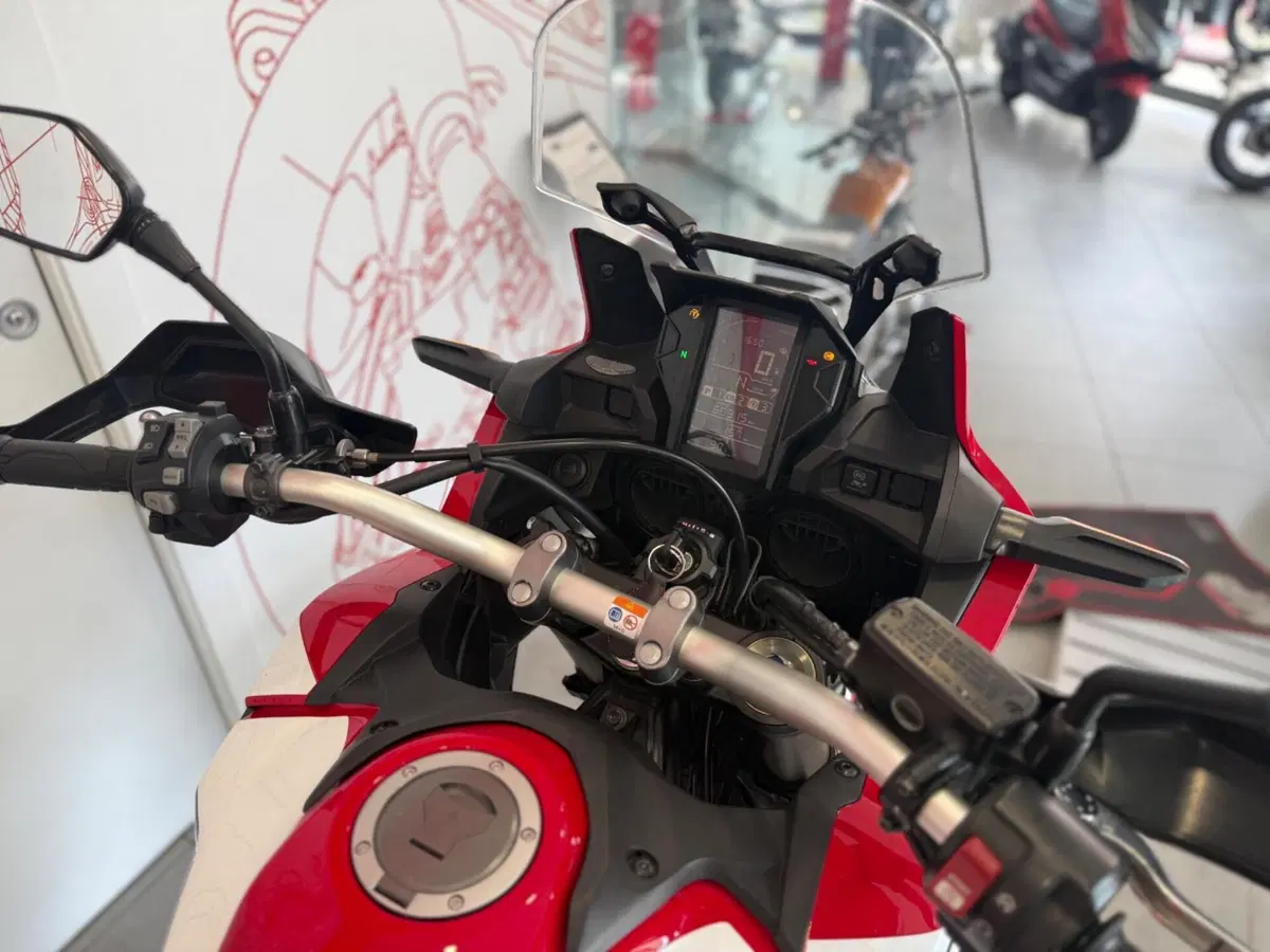 Honda Africa Twin CRF 1000L (2018 - 19) (8)