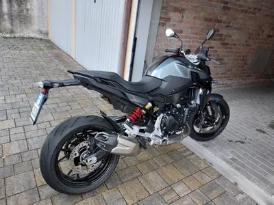 Bmw F 900 R (2021 - 24) usata