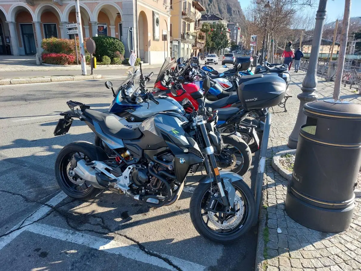 Bmw F 900 R (2021 - 24) (4)
