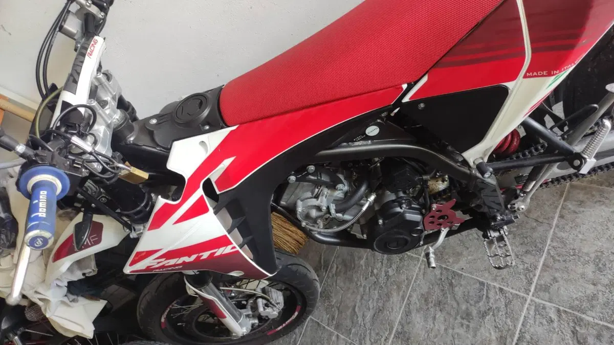 Fantic Motor XMF 125 Motard Competition 4T (2023 - 24) (7)